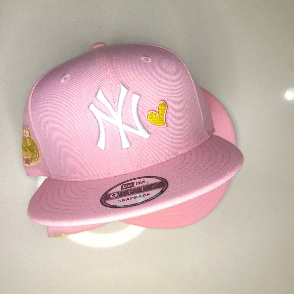 New York Yankee Pink Snapback
